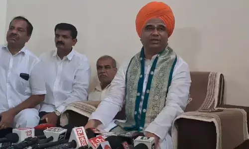 ನಾನು ನಾಮಪತ್ರ‌ ಮಾತ್ರ ಹಿಂಪಡೆದಿದ್ದೇನೆ, ಆದರೆ ಧರ್ಮಯುದ್ದ ಮುಂದುವರೆಯುತ್ತದೆ: ದಿಂಗಾಲೇಶ್ವರ ಸ್ವಾಮೀಜಿ