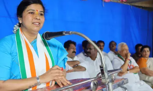 ಜಾತಿ - ಧರ್ಮಗಳ ನಡುವೆ ಬೆಂಕಿ ಹಚ್ಚುವವರು ಬಿಜೆಪಿಗರು: ಡಾ.ಅಂಜಲಿ ಆರೋಪ