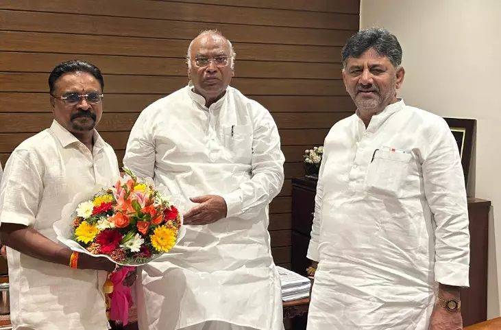 ಬಿಜೆಪಿ ವಿಧಾನಪರಿಷತ್ ಸದಸ್ಯ ಕೆ.ಪಿ ನಂಜುಂಡಿ ರಾಜೀನಾಮೆ, ನಾಳೆ(ಎ.24) ಕಾಂಗ್ರೆಸ್ ಸೇರ್ಪಡೆ ಬಿಜೆಪಿ ವಿಧಾನಪರಿಷತ್ ಸದಸ್ಯ ಕೆ.ಪಿ ನಂಜುಂಡಿ ರಾಜೀನಾಮೆ, ನಾಳೆ(ಎ.24) ಕಾಂಗ್ರೆಸ್ ಸೇರ್ಪಡೆ