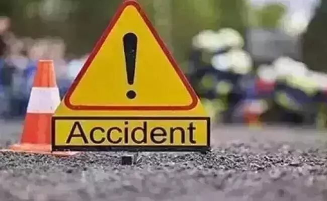 ಬೆಂಗಳೂರು | ಆಕಸ್ಮಿಕವಾಗಿ ತಂದೆಯ ಕಾರು ಹರಿದು ಮಗು ಮೃತ್ಯು ಬೆಂಗಳೂರು | ಆಕಸ್ಮಿಕವಾಗಿ ತಂದೆಯ ಕಾರು ಹರಿದು ಮಗು ಮೃತ್ಯು