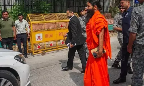 ಜಾಹಿರಾತಿನಷ್ಟೇ ದೊಡ್ಡದಾಗಿ ಕ್ಷಮಾಪಣೆಯನ್ನು ಪ್ರಕಟಿಸಲಾಗಿದೆಯೇ?: ಪತಂಜಲಿಗೆ ಸುಪ್ರೀಂ ಕೋರ್ಟ್‌ ತರಾಟೆ