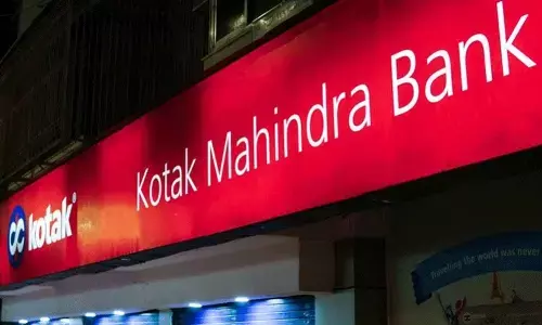 ಆನ್‌ಲೈನ್‌ ಮೂಲಕ ಗ್ರಾಹಕರ ಸೇರ್ಪಡೆ, ಕ್ರೆಡಿಟ್‌ ಕಾರ್ಡ್‌ ವಿತರಣೆಯನ್ನು ನಿಲ್ಲಿಸುವಂತೆ ಕೋಟಕ್‌ ಮಹೀಂದ್ರಾ ಬ್ಯಾಂಕ್‌ಗೆ ಆರ್‌ಬಿಐ ಆದೇಶ