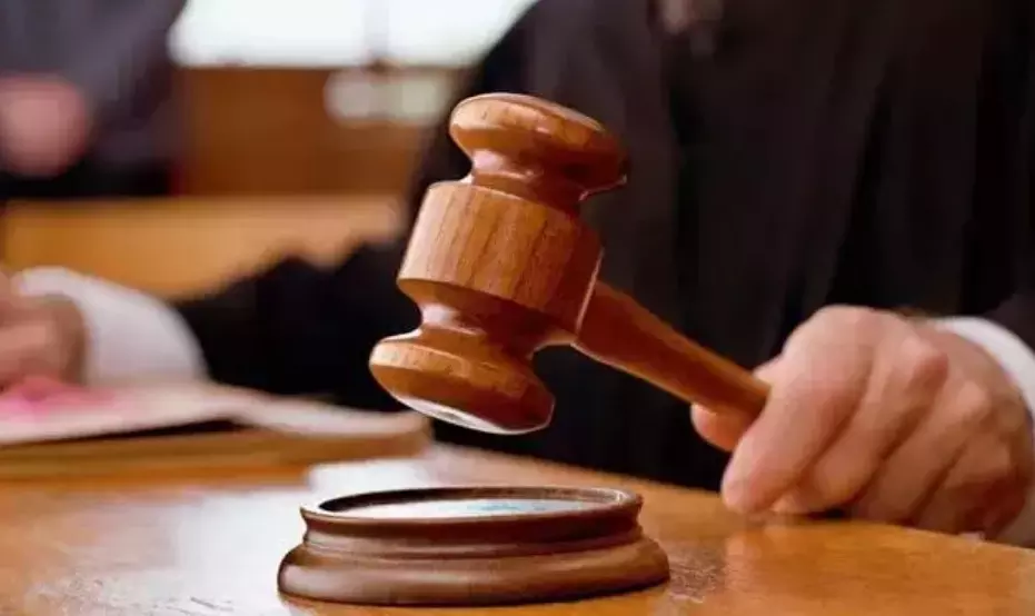 ದ್ವಿತೀಯ ಪಿಯುಸಿ ಪಶ್ನೆ ಪತ್ರಿಕೆ ಸೋರಿಕೆ ಪ್ರಕರಣ ; 17 ಆರೋಪಿಗಳನ್ನು ಖುಲಾಸೆಗೊಳಿಸಿದ ಕೋರ್ಟ್ ದ್ವಿತೀಯ ಪಿಯುಸಿ ಪಶ್ನೆ ಪತ್ರಿಕೆ ಸೋರಿಕೆ ಪ್ರಕರಣ ; 17 ಆರೋಪಿಗಳನ್ನು ಖುಲಾಸೆಗೊಳಿಸಿದ ಕೋರ್ಟ್