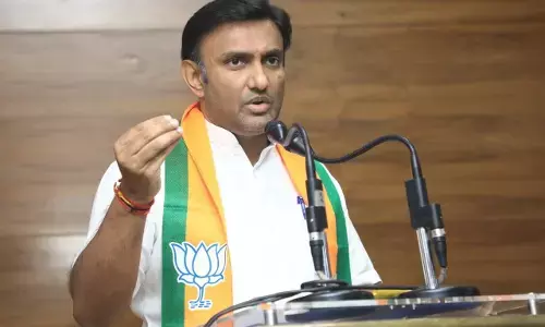 4.8 ಕೋಟಿ ರೂ. ನಗದು ವಶ: ಬಿಜೆಪಿ ಅಭ್ಯರ್ಥಿ ಕೆ. ಸುಧಾಕರ್ ವಿರುದ್ಧ ಪ್ರಕರಣ ದಾಖಲು