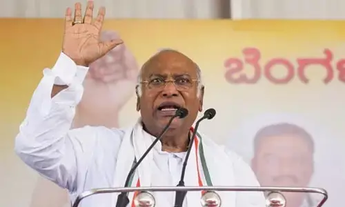 ಪ್ರಜಾಪ್ರಭುತ್ವವನ್ನು ಸರ್ವಾಧಿಕಾರದ ಕಪಿಮುಷ್ಠಿಯಿಂದ ರಕ್ಷಿಸಲು ಮತದಾನ ಮಾಡಿ: ಮಲ್ಲಿಕಾರ್ಜುನ ಖರ್ಗೆ