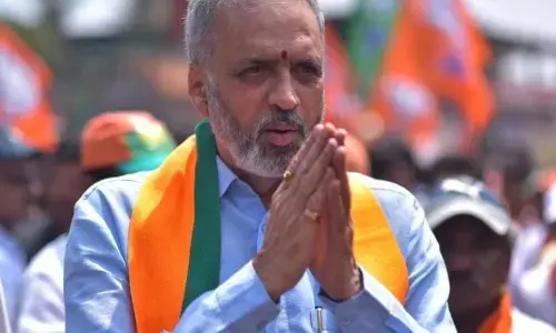 ಕಾಗೇರಿಗೆ ಹಿಂದುಳಿದ ವರ್ಗದ ಮತ ಬೇಡವೇ? | ʼಬ್ರಾಹ್ಮಣರ ಮತವಷ್ಟೇ ಸಾಕುʼ ಎನ್ನುವ ಹಾಡು ವೈರಲ್...!