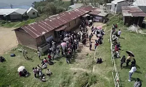 ಮಣಿಪುರ: ಬಾಂಬ್‌ ದಾಳಿಯಲ್ಲಿ ಇಬ್ಬರು ಸಿಆರ್‌ಪಿಎಫ್‌ ಸಿಬ್ಬಂದಿ ಮೃತ್ಯು