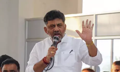 ನಾವು ರೈತರ ಹಿತಕ್ಕೆ ಬರ ಪರಿಹಾರ ಕೇಳುತ್ತಿದ್ದೇವೆ ಹೊರತು ಭಿಕ್ಷೆಯನ್ನಲ್ಲ : ಕೇಂದ್ರದ ವಿರುದ್ಧ ಡಿಕೆಶಿ ವಾಗ್ದಾಳಿ