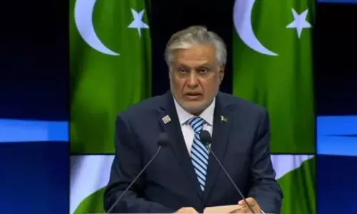 ಪಾಕ್ ಉಪಪ್ರಧಾನಿಯಾಗಿ ವಿದೇಶಾಂಗ ಸಚಿವ ಇಶಾಕ್ ಧರ್ ನೇಮಕ