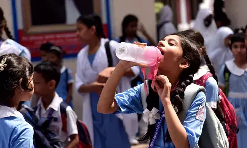 ಬಾಂಗ್ಲಾದಲ್ಲಿ ಉಷ್ಣಮಾರುತ ಉಲ್ಬಣದ ನಡುವೆಯೂ ಶಾಲಾ ಕಾಲೇಜುಗಳು ಪುನಾರಂಭ