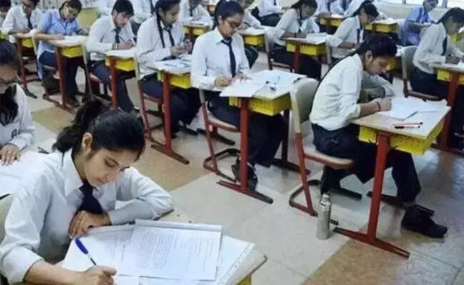 2ನೇ ಹಂತದ ದ್ವಿತೀಯ ಪಿಯುಸಿ ಪರೀಕ್ಷೆ : 4,609 ವಿದ್ಯಾರ್ಥಿಗಳು ಗೈರು