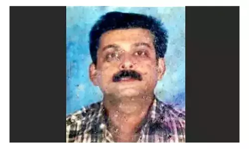 ವಿನಾಯಕ ಬಾಳಿಗ ಹತ್ಯೆ  ಗೆ ಬಳಸಿದ ಮಾಂಸ ಕಡಿಯುವ ಕತ್ತಿ ಗುರುತಿಸಿದ ಪ್ರತಿಕೂಲ ಸಾಕ್ಷಿ