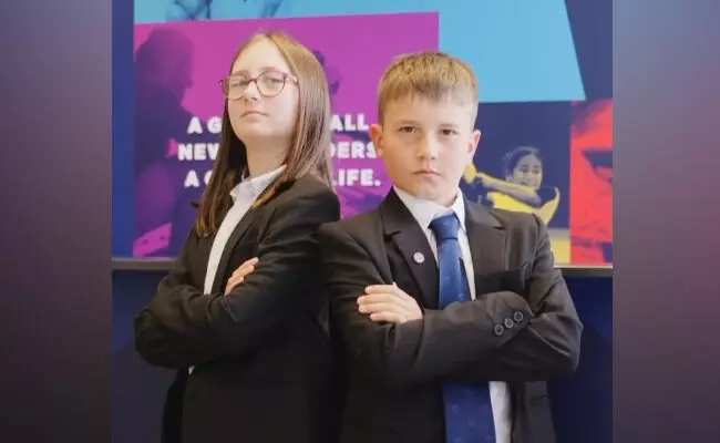 ನ್ಯೂಝಿಲ್ಯಾಂಡ್ ಟಿ20 ತಂಡ ಪ್ರಕಟಿಸಿದ ಇಬ್ಬರು ಪುಟಾಣಿಗಳು; ವಿಡಿಯೊ ವೈರಲ್ ನ್ಯೂಝಿಲ್ಯಾಂಡ್ ಟಿ20 ತಂಡ ಪ್ರಕಟಿಸಿದ ಇಬ್ಬರು ಪುಟಾಣಿಗಳು; ವಿಡಿಯೊ ವೈರಲ್