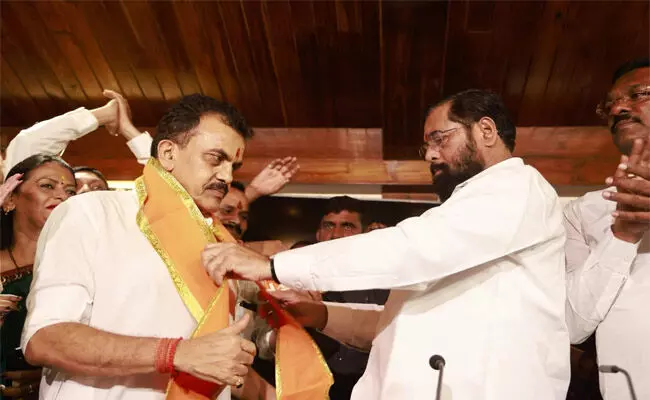 ಕಾಂಗ್ರೆಸ್‌ ನಿಂದ ಉಚ್ಛಾಟನೆಯಾಗಿದ್ದ ಮಾಜಿ ಸಂಸದ  ಸಂಜಯ್ ನಿರುಪಮ್ ಶಿವಸೇನೆ (ಶಿಂಧೆ ಬಣ) ಸೇರ್ಪಡೆ