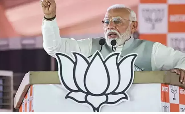 ಗೋಧ್ರಾ ರೈಲು ದಹನಕ್ಕೆ ಕಾರಣರಾದವರನ್ನು ಲಾಲು ಪ್ರಸಾದ್ ರಕ್ಷಿಸಿದರು: ನರೇಂದ್ರ ಮೋದಿ ಗೋಧ್ರಾ ರೈಲು ದಹನಕ್ಕೆ ಕಾರಣರಾದವರನ್ನು ಲಾಲು ಪ್ರಸಾದ್ ರಕ್ಷಿಸಿದರು: ನರೇಂದ್ರ ಮೋದಿ