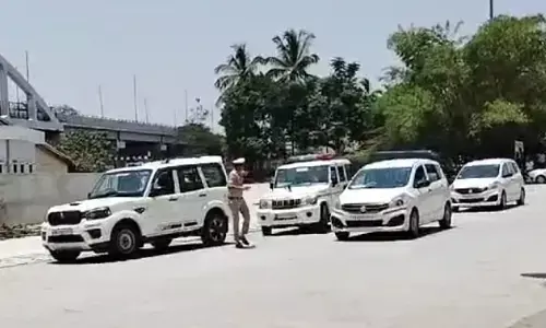 ಲೈಂಗಿಕ ಹಗರಣ: ಸ್ಥಳ ಮಹಜರು ನಡೆಸಲು ಸಂತ್ರಸ್ತೆಯನ್ನು ಕರೆತಂದ ಎಸ್‌ಐಟಿ ತಂಡ