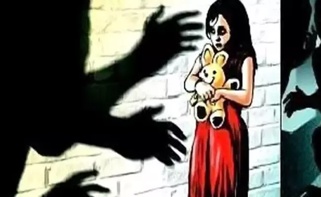 ಮೇಘಾಲಯ | ಬಾಲಕಿಯ ಅತ್ಯಾಚಾರಕ್ಕೆ ಯತ್ನ, ಗುಂಪಿನಿಂದ ಥಳಿಸಿ ಇಬ್ಬರ ಹತ್ಯೆ ಮೇಘಾಲಯ | ಬಾಲಕಿಯ ಅತ್ಯಾಚಾರಕ್ಕೆ ಯತ್ನ, ಗುಂಪಿನಿಂದ ಥಳಿಸಿ ಇಬ್ಬರ ಹತ್ಯೆ