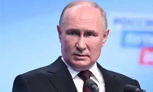 ಉಕ್ರೇನ್ ಗಡಿ ಬಳಿ ಪರಮಾಣು ಶಸ್ತ್ರಾಸ್ತ್ರ ಕವಾಯತಿಗೆ ಪುಟಿನ್ ಆದೇಶ