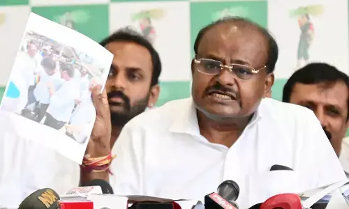 ಡಿ.ಕೆ.ಶಿವಕುಮಾರ್‌ ಅವರನ್ನು ಸಚಿವ ಸಂಪುಟದಿಂದ  ಕೈಬಿಡಿ  : ಎಚ್‌.ಡಿ.ಕುಮಾರಸ್ವಾಮಿ