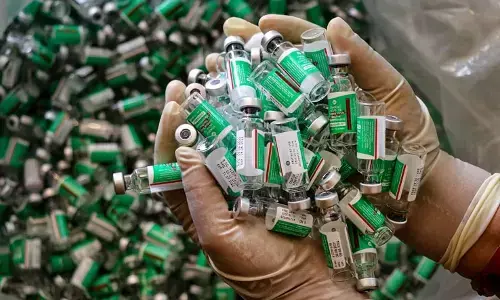 ವಿಶ್ವದಾದ್ಯಂತ ಕೋವಿಡ್ ಲಸಿಕೆಯನ್ನು ಹಿಂತೆಗೆದುಕೊಳ್ಳುವುದಾಗಿ ಘೋಷಿಸಿದ ಅಸ್ಟ್ರಾಜೆನೆಕಾ