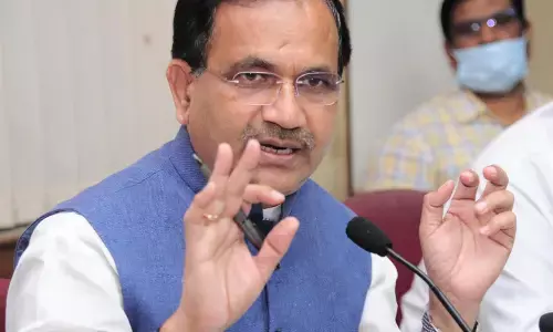 ಬೀದರ್‌ | ಪಕ್ಷದ ಚಿಹ್ನೆ ಧರಿಸಿ ಮತದಾನ : ಕೇಂದ್ರ ಸಚಿವ ಭಗವಂತ ಖೂಬಾ ವಿರುದ್ಧ ಪ್ರಕರಣ ದಾಖಲು