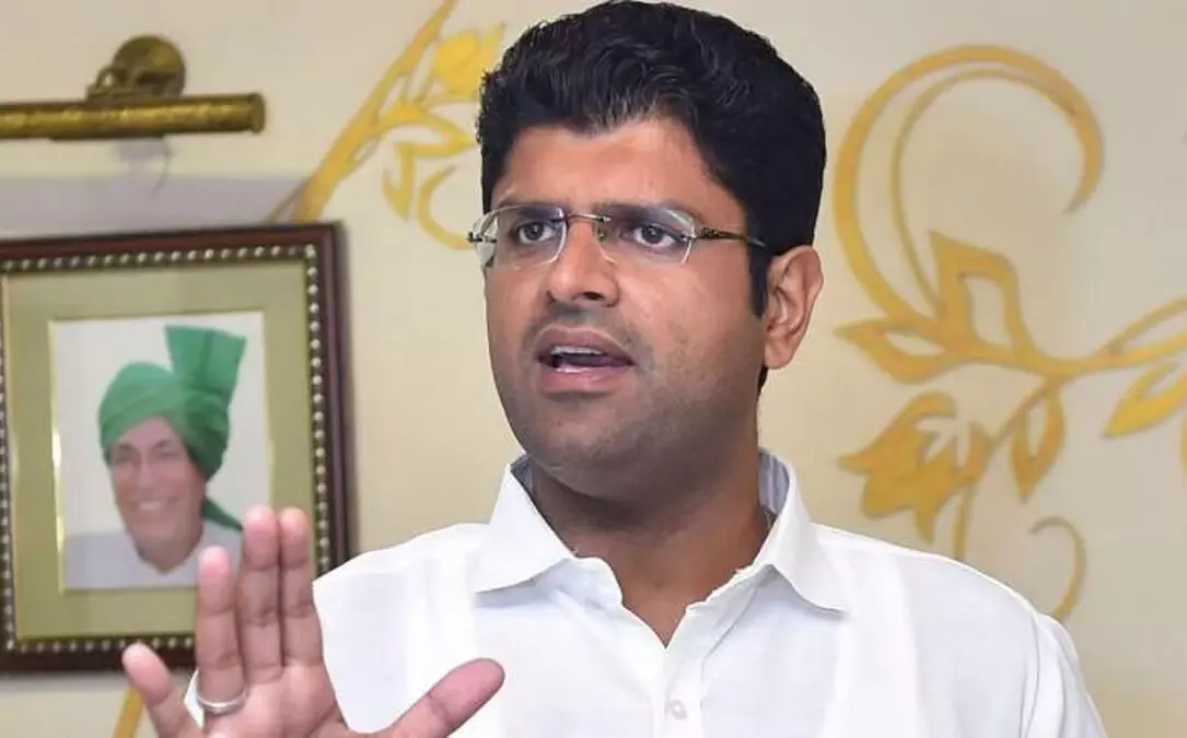 ಹರ್ಯಾಣ: ವಿಶ್ವಾಸ ಮತ ಸಾಬೀತಿಗೆ ಆಗ್ರಹಿಸಿ ರಾಜ್ಯಪಾಲರಿಗೆ ಪತ್ರ ಬರೆದ ದುಷ್ಯಂತ್ ಚೌಟಾಲ ಹರ್ಯಾಣ: ವಿಶ್ವಾಸ ಮತ ಸಾಬೀತಿಗೆ ಆಗ್ರಹಿಸಿ ರಾಜ್ಯಪಾಲರಿಗೆ ಪತ್ರ ಬರೆದ ದುಷ್ಯಂತ್ ಚೌಟಾಲ