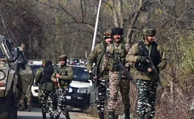 ಜಮ್ಮು-ಕಾಶ್ಮೀರದಲ್ಲಿ ಎನ್ಕೌಂಟರ್ | ಮೂವರು ಭಯೋತ್ಪಾದಕರ ಹತ್ಯೆ,40 ಗಂಟೆಗಳ ಕಾರ್ಯಾಚರಣೆ ಅಂತ್ಯ ಜಮ್ಮು-ಕಾಶ್ಮೀರದಲ್ಲಿ ಎನ್ಕೌಂಟರ್ | ಮೂವರು ಭಯೋತ್ಪಾದಕರ ಹತ್ಯೆ,40 ಗಂಟೆಗಳ ಕಾರ್ಯಾಚರಣೆ ಅಂತ್ಯ