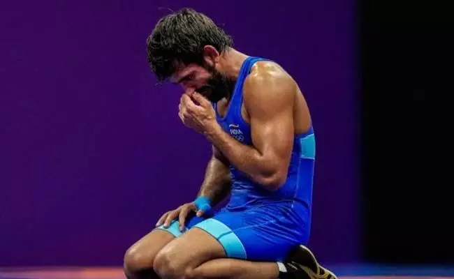 ಬಜರಂಗ್ ಪುನಿಯಾರನ್ನು ತಾತ್ಕಾಲಿಕವಾಗಿ ಅಮಾನತುಗೊಳಿಸಿದ ವಿಶ್ವ ಕುಸ್ತಿ ಒಕ್ಕೂಟ ಬಜರಂಗ್ ಪುನಿಯಾರನ್ನು ತಾತ್ಕಾಲಿಕವಾಗಿ ಅಮಾನತುಗೊಳಿಸಿದ ವಿಶ್ವ ಕುಸ್ತಿ ಒಕ್ಕೂಟ