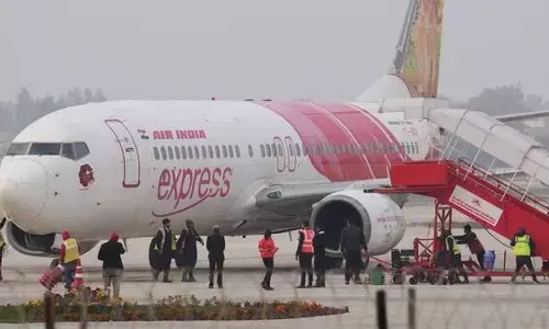 ಸಾಮೂಹಿಕ ರಜೆ: 30 ಉದ್ಯೋಗಿಗಳನ್ನು ವಜಾಗೊಳಿಸಿದ ಏರ್ ಇಂಡಿಯಾ ಎಕ್ಸ್‌ಪ್ರೆಸ್‌