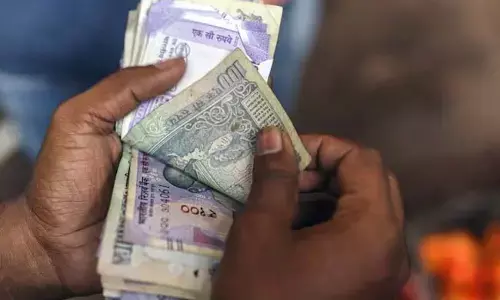 ಹೆಚ್ಚುತ್ತಿರುವ ಗೃಹ, ವಾಹನ, ವೈಯಕ್ತಿಕ ಸಾಲಗಳಿಂದಾಗಿ ಕೌಟುಂಬಿಕ ಉಳಿತಾಯದಲ್ಲಿ ಕುಸಿತ: ಸರಕಾರದ ವರದಿ