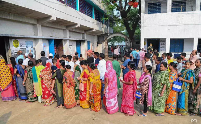 ಲೋಕಸಭೆ ಚುನಾವಣೆ | ಆಂಧ್ರಪ್ರದೇಶದಲ್ಲಿ ಮತದಾನದ ಸಂದರ್ಭ ಹಿಂಸಾಚಾರ ಲೋಕಸಭೆ ಚುನಾವಣೆ | ಆಂಧ್ರಪ್ರದೇಶದಲ್ಲಿ ಮತದಾನದ ಸಂದರ್ಭ ಹಿಂಸಾಚಾರ