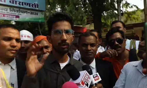 ವಾರಣಾಸಿ | ನಾಮಪತ್ರ ಸಲ್ಲಿಸಲು ಅವಕಾಶವೇ ಸಿಗುತ್ತಿಲ್ಲ, ಇದು ಪ್ರಜಾಪ್ರಭುತ್ವದ ಕತ್ತು ಹಿಸುಕುವ ಕೆಲಸ : ಕಾಮಿಡಿಯನ್ ಶ್ಯಾಮ್ ರಂಗೀಲಾ