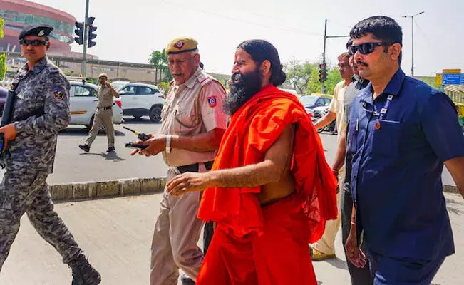 ಯೋಗ ಕ್ಷೇತ್ರದಲ್ಲಿ ಒಳ್ಳೆಯ ಕೆಲಸ ಮಾಡಿದ್ದಾರೆ, ಆದರೆ ಪತಂಜಲಿ ಉತ್ಪನ್ನಗಳು ಬೇರೆ ವಿಚಾರ: ರಾಮದೇವ್‌ ಬಗ್ಗೆ ಸುಪ್ರೀಂ ಕೋರ್ಟ್‌