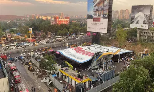 ಮುಂಬೈ ಜಾಹೀರಾತು ಫಲಕ ಕುಸಿತ: ಮೃತರ ಸಂಖ್ಯೆ 14ಕ್ಕೆ ಏರಿಕೆ; 74 ಮಂದಿಯ ರಕ್ಷಣೆ