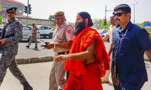 ಯೋಗ ಕ್ಷೇತ್ರದಲ್ಲಿ ಒಳ್ಳೆಯ ಕೆಲಸ ಮಾಡಿದ್ದಾರೆ, ಆದರೆ ಪತಂಜಲಿ ಉತ್ಪನ್ನಗಳು ಬೇರೆ ವಿಚಾರ: ರಾಮದೇವ್‌ ಬಗ್ಗೆ ಸುಪ್ರೀಂ ಕೋರ್ಟ್‌