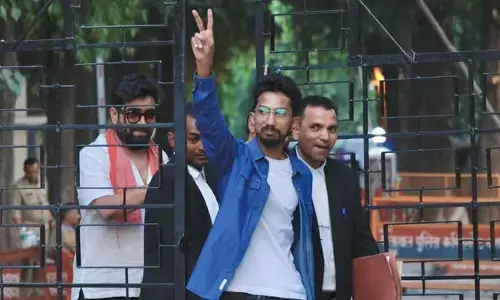 ವಾರಣಾಸಿ ಲೋಕಸಭಾ ಕ್ಷೇತ್ರದಿಂದ ಕೊನೆಯ ದಿನ ನಾಮಪತ್ರ ಸಲ್ಲಿಸಿದ ಕಾಮಿಡಿಯನ್ ಶ್ಯಾಮ್ ರಂಗೀಲಾ