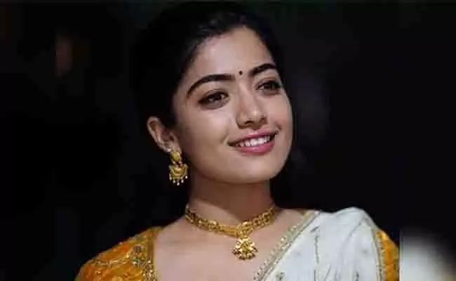 ಕಳೆದ 10 ವರ್ಷಗಳಲ್ಲಿ ಭಾರತ ನಿಬ್ಬೆರಗಾಗುವಂಥ ಪ್ರಗತಿ ಸಾಧಿಸಿದೆ: ಪ್ರಧಾನಿ ಮೋದಿಯನ್ನು ಶ್ಲಾಘಿಸಿದ ನಟಿ ರಶ್ಮಿಕಾ ಮಂದಣ್ಣ ಕಳೆದ 10 ವರ್ಷಗಳಲ್ಲಿ ಭಾರತ ನಿಬ್ಬೆರಗಾಗುವಂಥ ಪ್ರಗತಿ ಸಾಧಿಸಿದೆ: ಪ್ರಧಾನಿ ಮೋದಿಯನ್ನು ಶ್ಲಾಘಿಸಿದ ನಟಿ ರಶ್ಮಿಕಾ ಮಂದಣ್ಣ