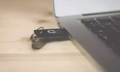 ಪೆನ್‍ಡ್ರೈವ್ ಹಂಚಿದವರಿಗೆ ಶಿಕ್ಷೆಯಾಗಲಿ : ಬಂಡಾಯ ಸಾಹಿತ್ಯ ಸಂಘಟನೆ ಒತ್ತಾಯ