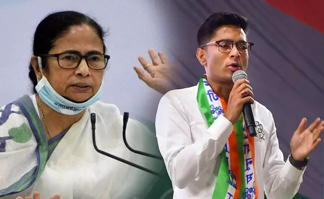 ಮಮತಾ ಬ್ಯಾನರ್ಜಿ, ಅಭಿಷೇಕ್ ಗೆ ಜೀವ ಬೆದರಿಕೆ ಒಡ್ಡುವ ಪೋಸ್ಟರ್ ಪತ್ತೆ ಮಮತಾ ಬ್ಯಾನರ್ಜಿ, ಅಭಿಷೇಕ್ ಗೆ ಜೀವ ಬೆದರಿಕೆ ಒಡ್ಡುವ ಪೋಸ್ಟರ್ ಪತ್ತೆ