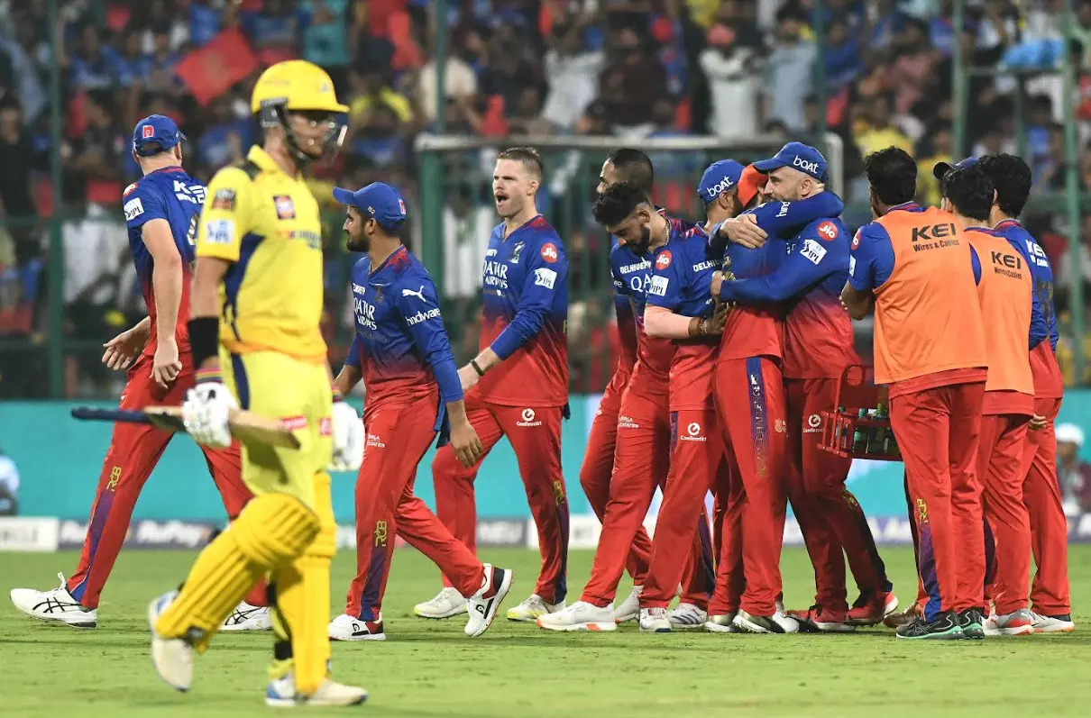 PHOTOS | ತವರು ಮೈದಾನದಲ್ಲಿ ಚೆನ್ನೈ ವಿರುದ್ಧ ಗೆದ್ದು ಪ್ಲೇ ಆಫ್‌ ಪ್ರವೇಶಿಸಿದ ಆರ್‌ಸಿಬಿ