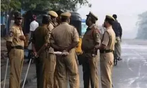 ದಲಿತ ದಂಪತಿ ಮೇಲೆ ಹಲ್ಲೆ; ಬೂಟಿನ ಮಾಲೆ ಧರಿಸಲು ಬಲವಂತ