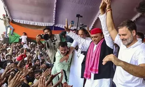 ಉತ್ತರ ಪ್ರದೇಶ ರ‍್ಯಾಲಿಯಲ್ಲಿ ಕಾಲ್ತುಳಿತದಂತಹ ಸನ್ನಿವೇಶ; ಭಾಷಣ ಮಾಡದೇ ನಿರ್ಗಮಿಸಿದ ರಾಹುಲ್, ಅಖಿಲೇಶ್‌