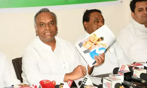 ಕೇಂದ್ರ ಗೃಹ ಸಚಿವ ಅಮಿತ್ ಶಾ ಪೆನ್ ಡ್ರೈವ್ ಪ್ರಕರಣದ ಡೈರೆಕ್ಟರ್ : ಸಚಿವ ಪ್ರಿಯಾಂಕ್ ಖರ್ಗೆ