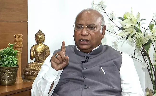 ಎರಡೂ ಅವಧಿಯ ಯುಪಿಎ ಸರಕಾರಕ್ಕೆ ಮನ್‌ ಮೋಹನ್ ಸಿಂಗ್ ಒಬ್ಬರೇ ಪ್ರಧಾನಿಯಾಗಿದ್ದರು : ಖರ್ಗೆ