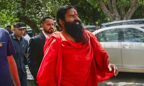 ಹೆಸರಿಗೆ ಮಾತ್ರ ಸೇವಾ ಟ್ರಸ್ಟ್ ಮಾಡಿ ಉದ್ಯಮ ವಿಸ್ತರಣೆಗೆ ಬಳಸಿಕೊಂಡ ರಾಮ್ ದೇವ್ !