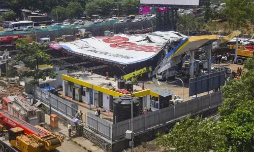 ಮುಂಬೈ ಜಾಹೀರಾತು ಫಲಕ ಕುಸಿತ ಪ್ರಕರಣ: ಮೃತರ ಸಂಖ್ಯೆ 17ಕ್ಕೆ ಏರಿಕೆ