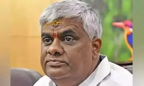 ಯಾರೂ ಆತಂಕಪಡಬೇಕಾಗಿಲ್ಲ, ಕಾಲವೇ ಉತ್ತರ ಕೊಡಲಿದೆ: ಜೆಡಿಎಸ್ ಕಾರ್ಯಕರ್ತರಿಗೆ ಎಚ್.ಡಿ. ರೇವಣ್ಣ ಭರವಸೆ