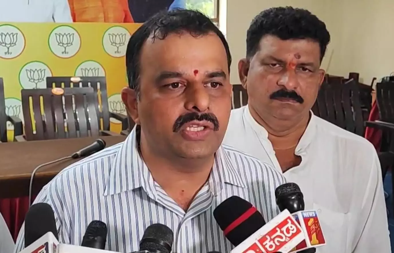 ರಘುಪತಿ ಭಟ್ 24 ಗಂಟೆಯೊಳಗೆ ಸ್ಪರ್ಧಾ ಕಣದಿಂದ ಸರಿಯದಿದ್ದಲ್ಲಿ ಶಿಸ್ತು ಕ್ರಮ: ಸುನೀಲ್ ಕುಮಾರ್