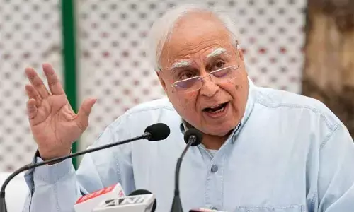 ಚಲಾವಣೆಯಾದ ಮತ್ತು ಎಣಿಕೆಯಾದ ಮತಗಳು ತಾಳೆಯಾಗದಿರಬಹುದು :    ಕಪಿಲ್  ಸಿಬಲ್