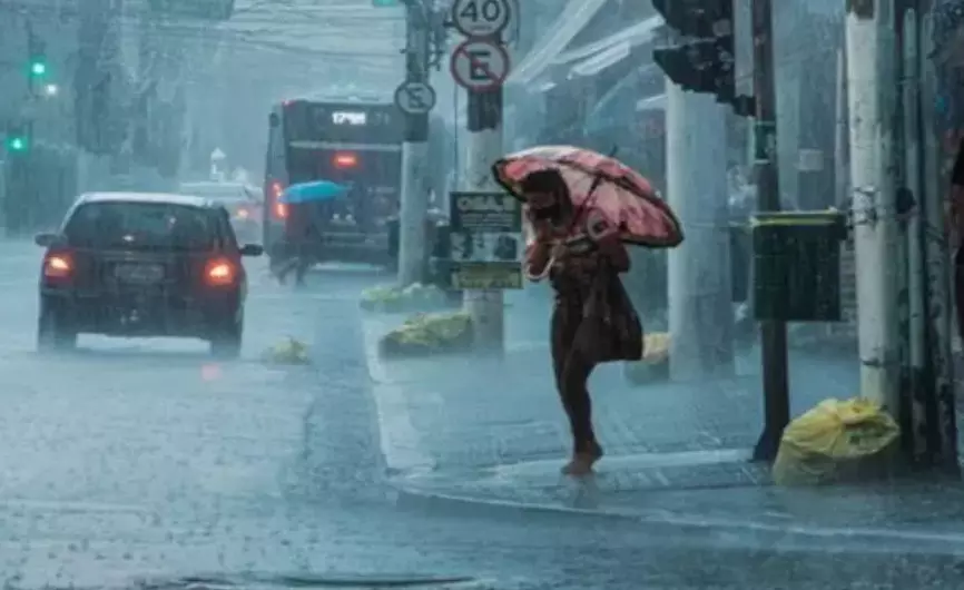 ರಾಜ್ಯದಲ್ಲಿ ಒಂದು ವಾರದ ಕಾಲ ಸಾಧಾರಣ ಮಳೆಯಾಗುವ ಸಾಧ್ಯತೆ : ಹವಾಮಾನ ಇಲಾಖೆ